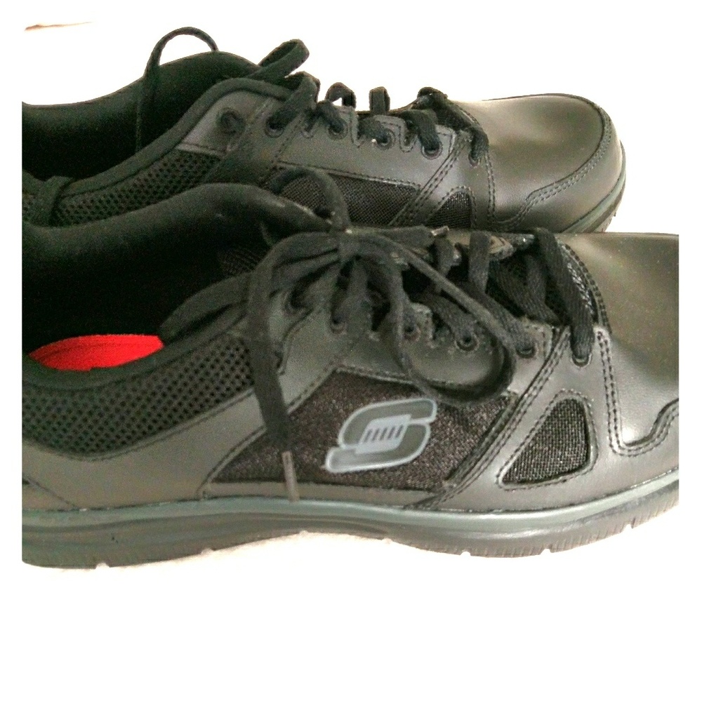 Men's  Skechers Work Shoe